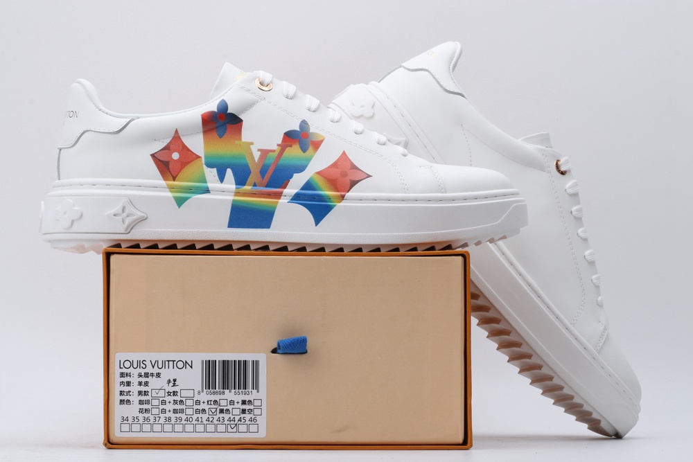 L*V SNEAKER
